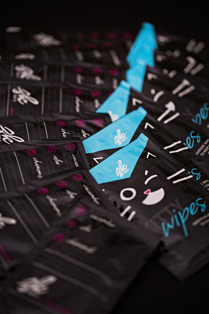 Zandi Land Professional Kitty Wipes Back Bar Bag (100 ct)